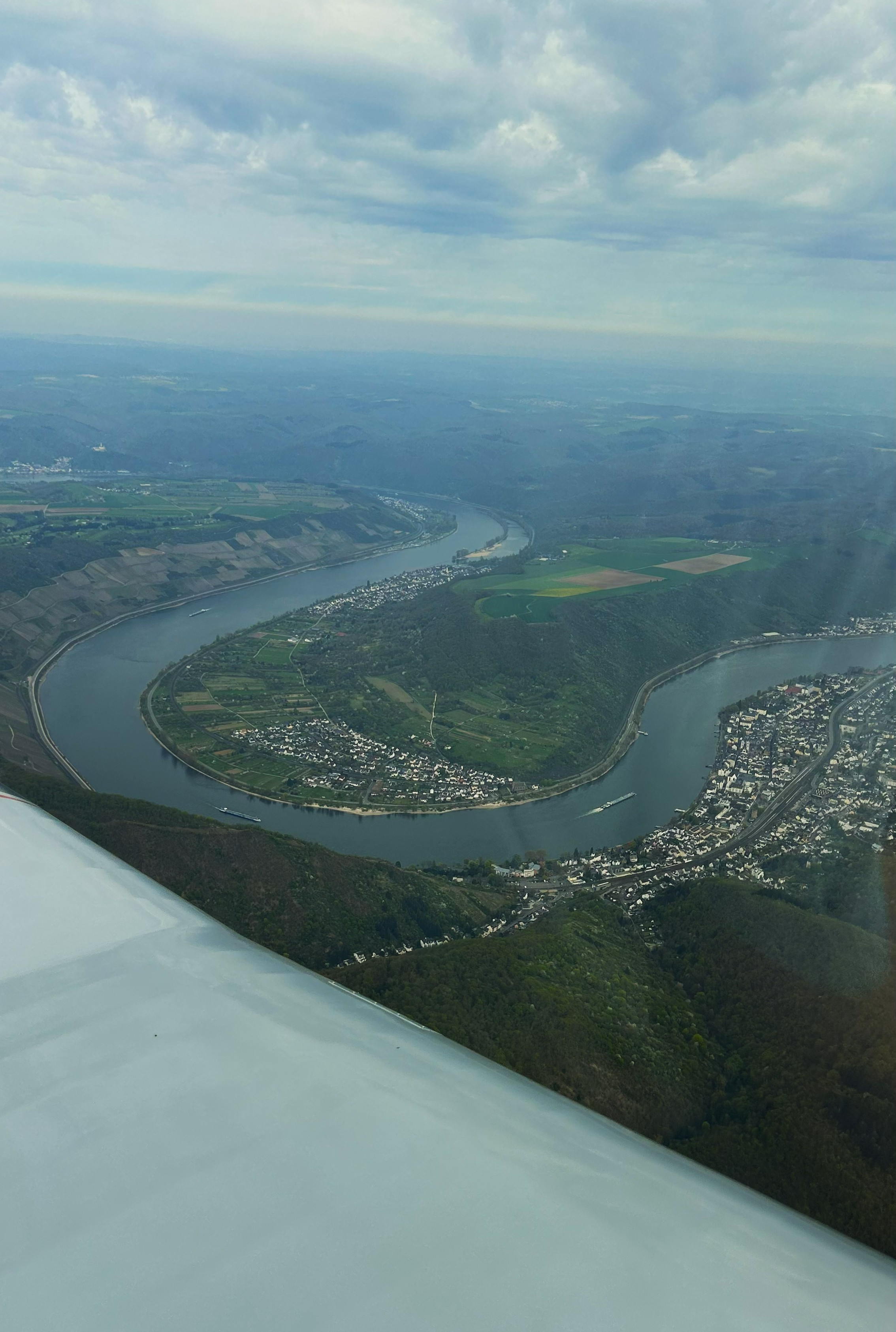 Rhein und Mosel aus der Luft bei Koblenz